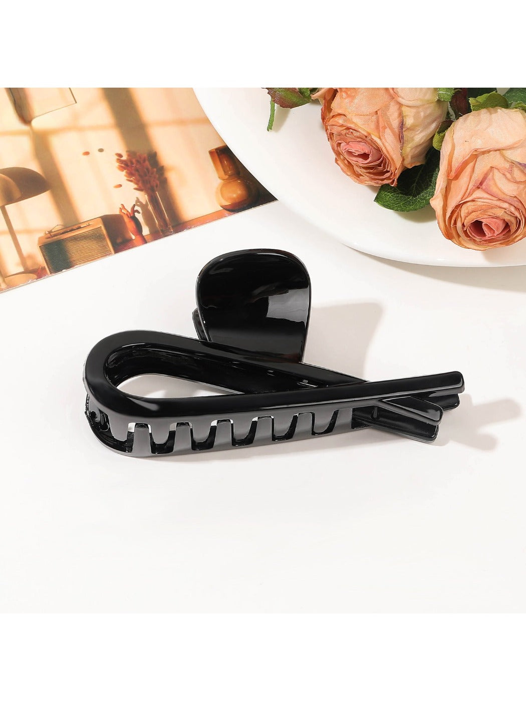 Beau - Dolphin-Shaped Claw Clip