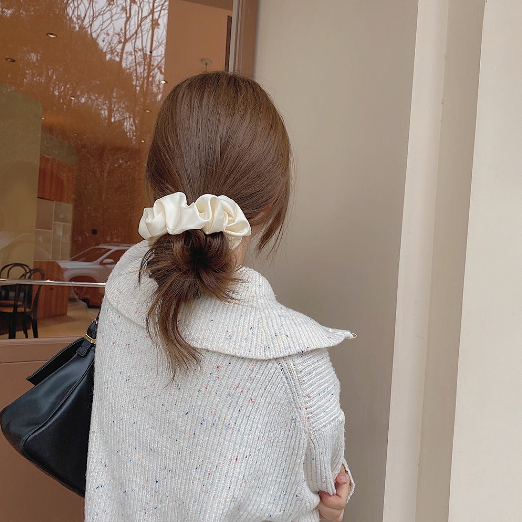 GIFTY - Luxury Satin Scrunchies (Vibrant Colors)