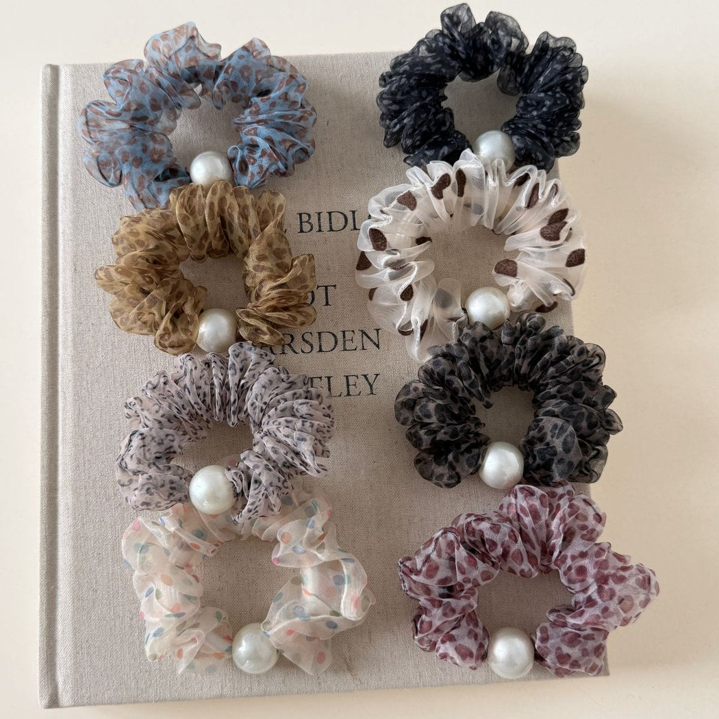 Gifty - Leopard Print Ruffled Bead Detail Scrunchie