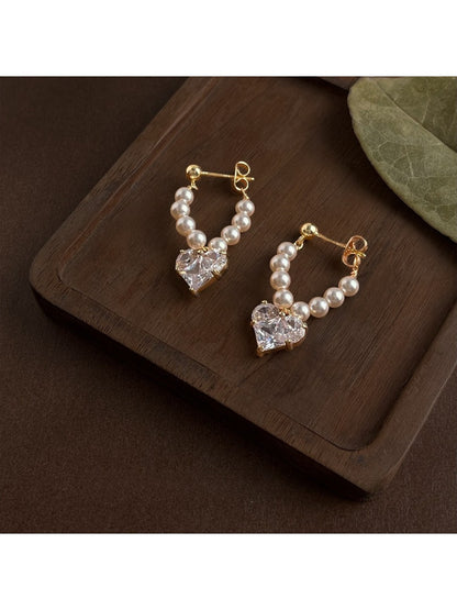 Earedge - Minimalist Heart Shaped Earrings