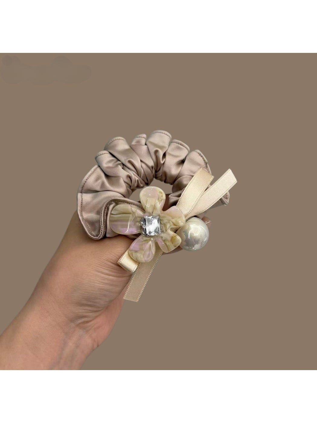 Gifty - Polyester Floral Ribbon Detail Hair Scrunchie