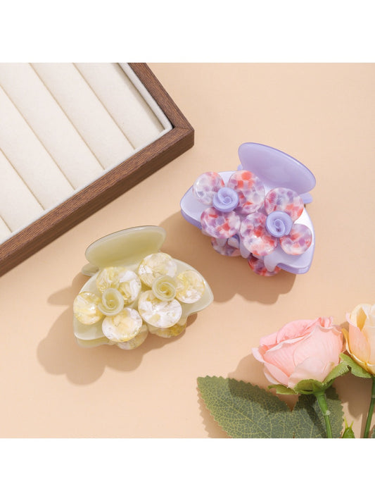 Beau - Adorable Embossed Camellia Hair Claw Clip