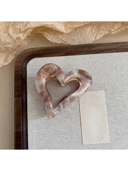 Beau - Premium Heart-Shaped Hair Clip