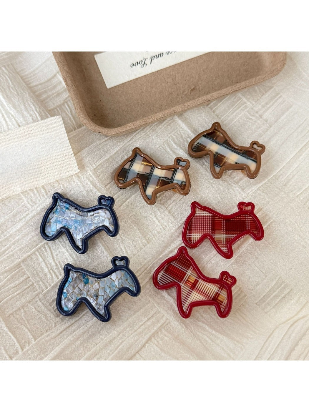 Beau - Plaid Pony-Shaped Side Hair Clip