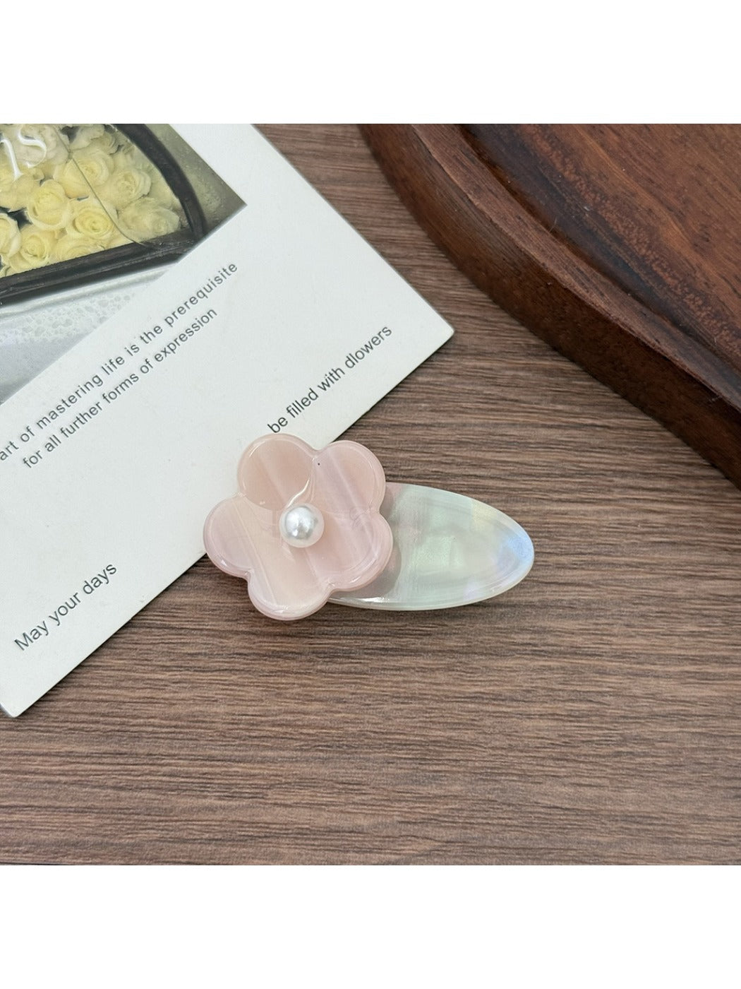 Beau - Minimalist Floral Small Hair Clip