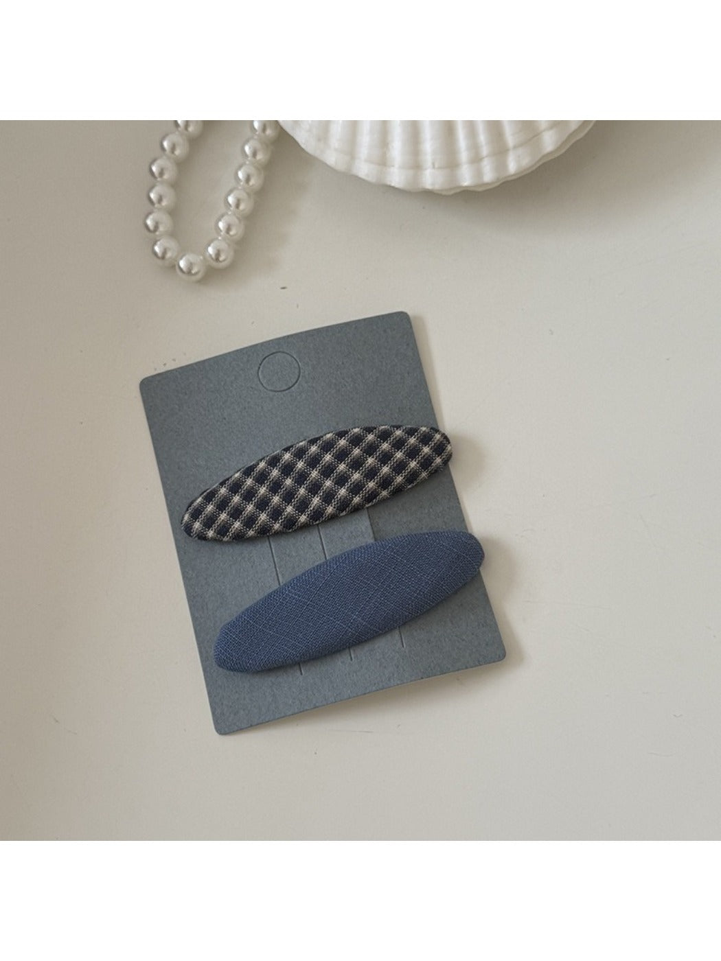 Beau - Plaid Oval Shaped Hair Clip