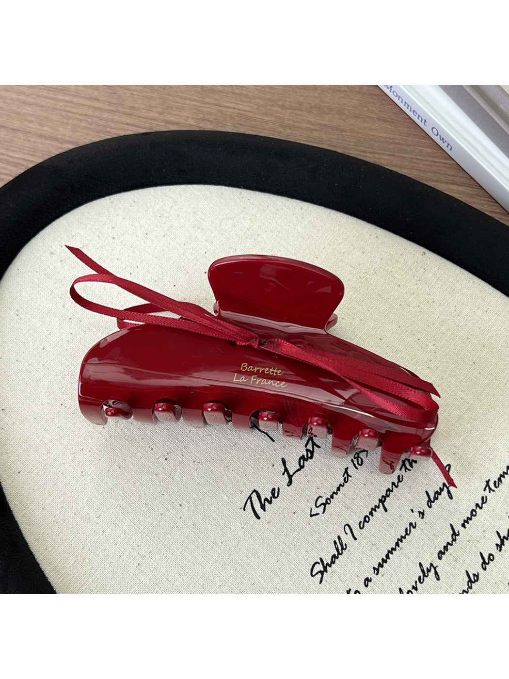 Beau - Elegant Crescent Hair Claw Clip