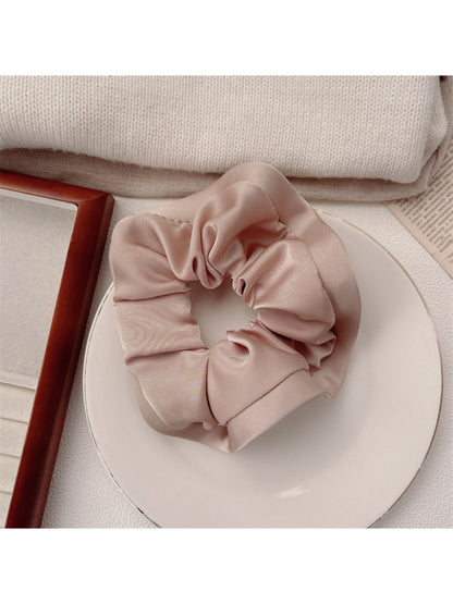 Gifty - Solid Color Ruffle Scrunchie