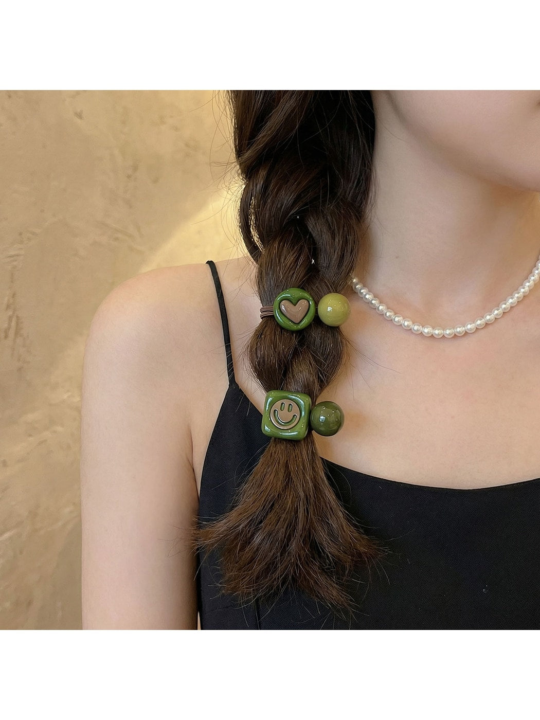 Gifty - Double Strand Smiley Heart Charm Hair Tie