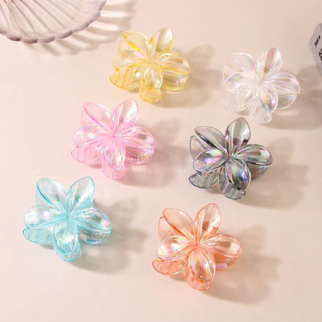 Beau - Plastic Flower Petal Lacquer Finish Claw Clip