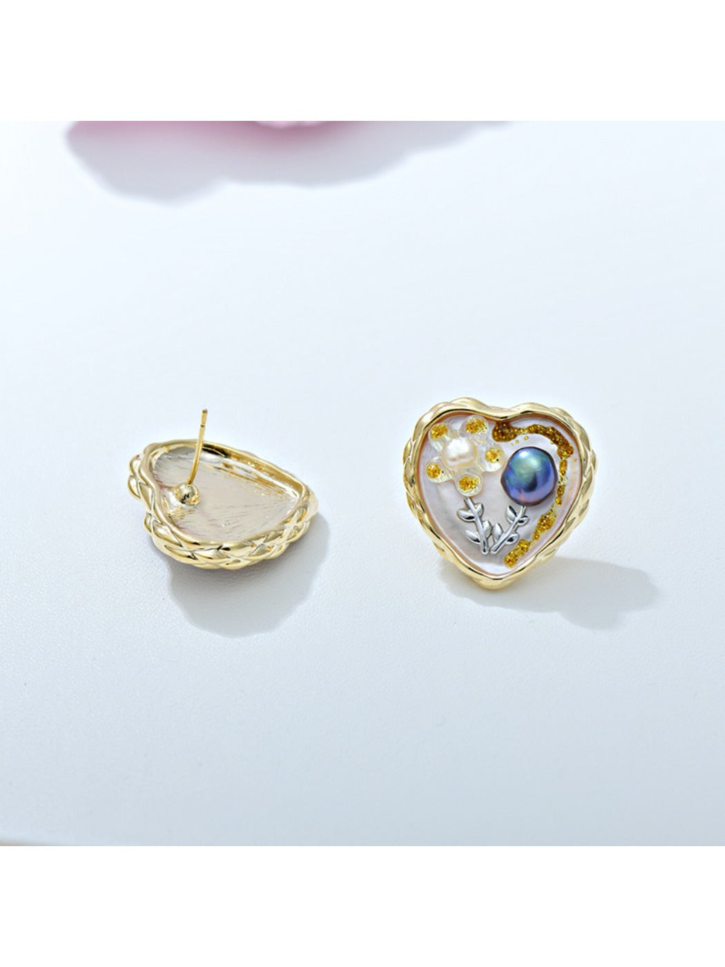 Earedge - Heart Shaped Elegant Oil Painting Style Earrings