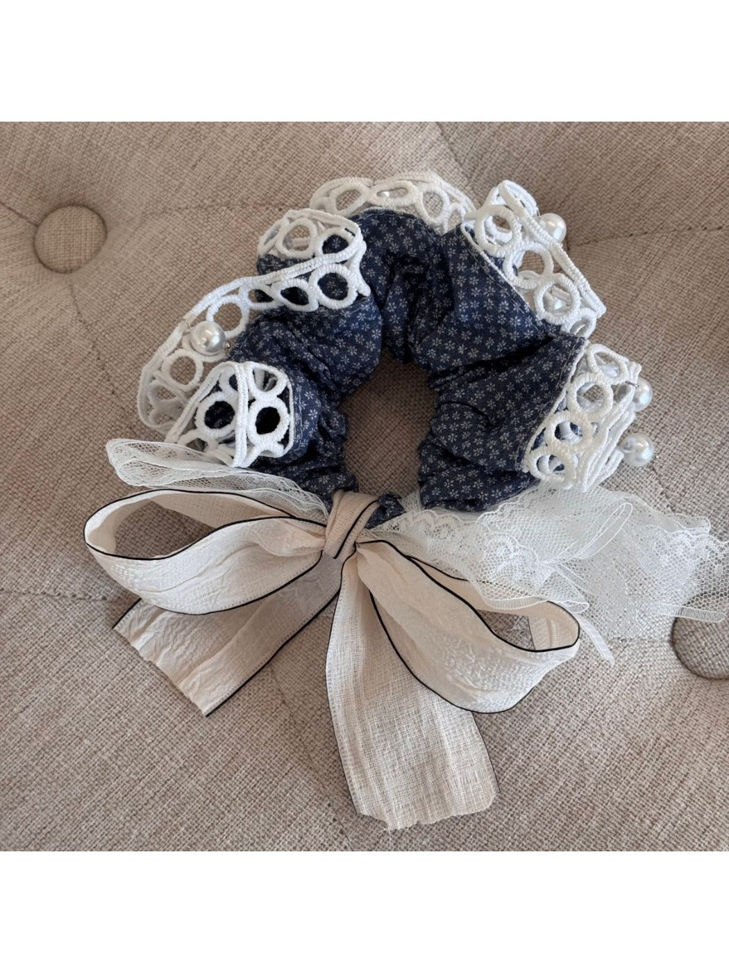 Gifty - Small Floral Print Scrunchie and Headband