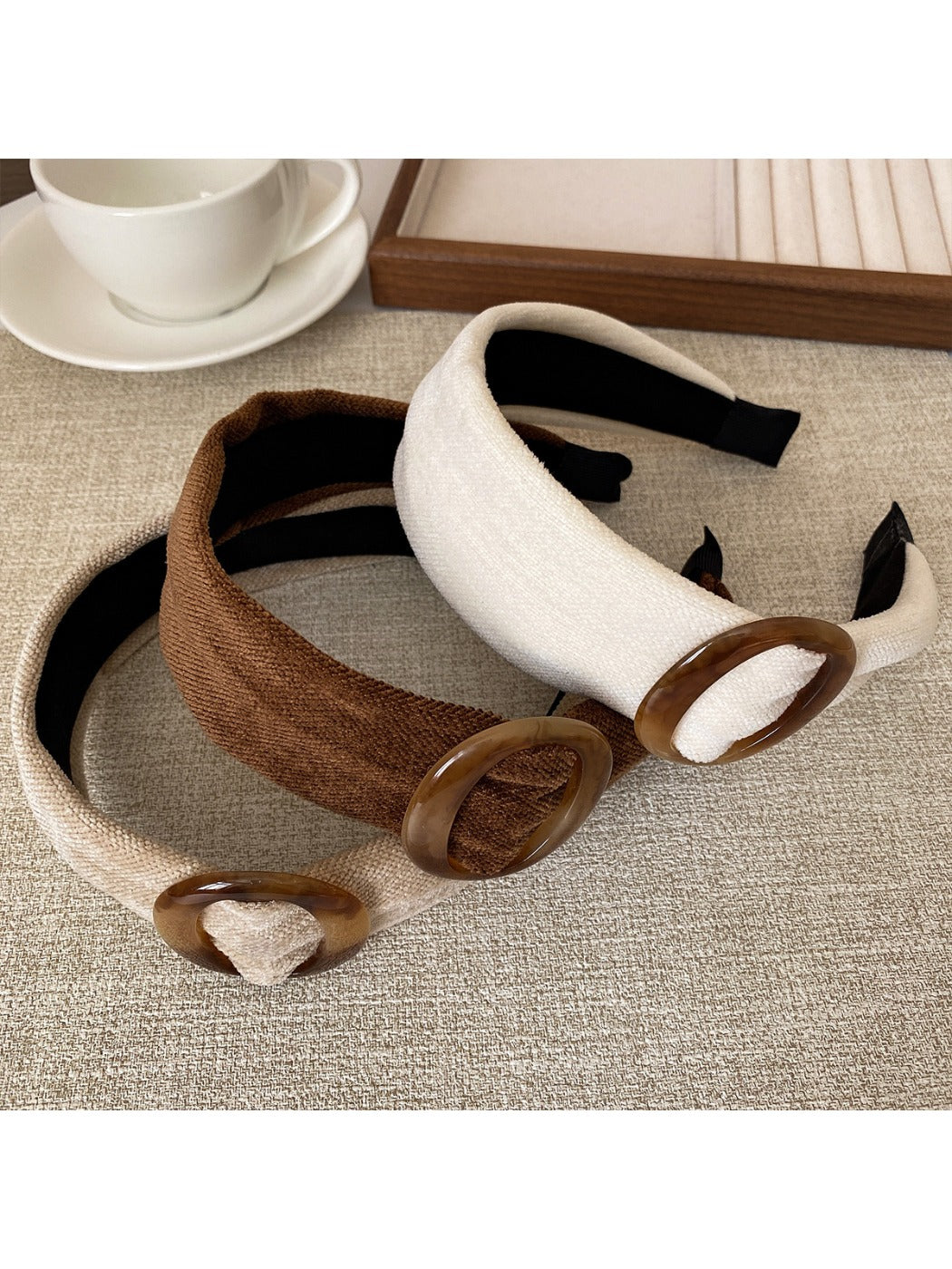 Gifty - Ring-Shaped Wide-Banded Headband