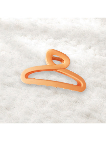 Beau - Matte Hollow Geometric Plastic Hair Claw Clip
