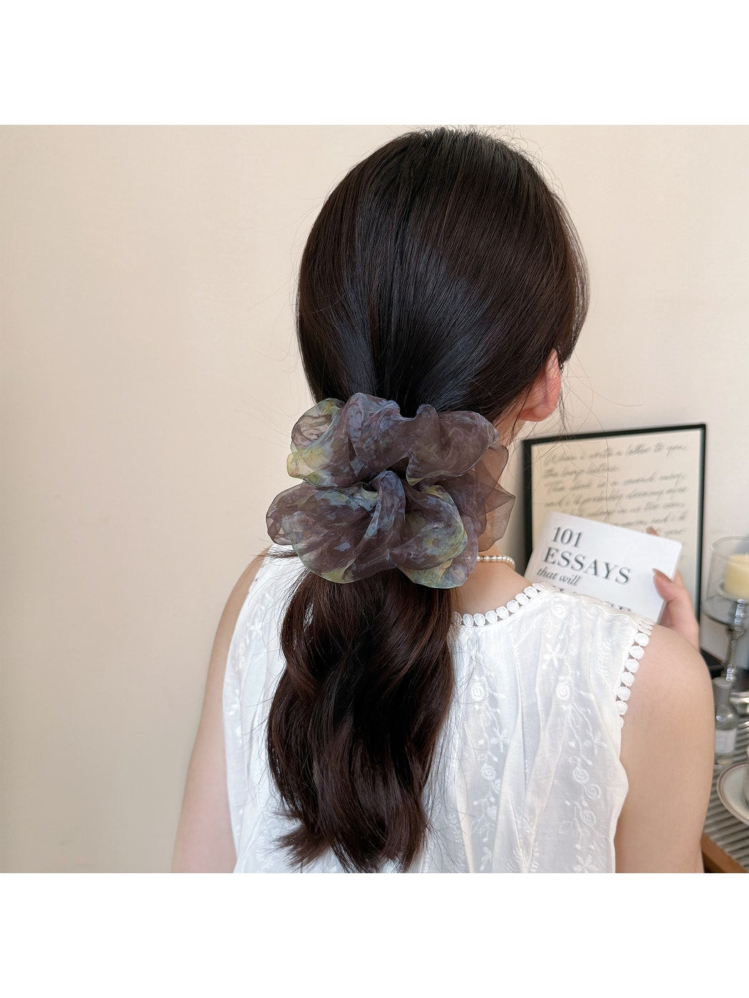 Gifty - Ruffled Mesh Polyester Scrunchie