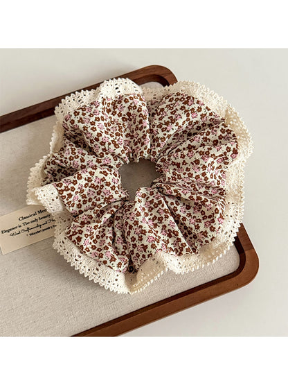 Gifty - Floral Lace Trim Polyester Fabric Scrunchie