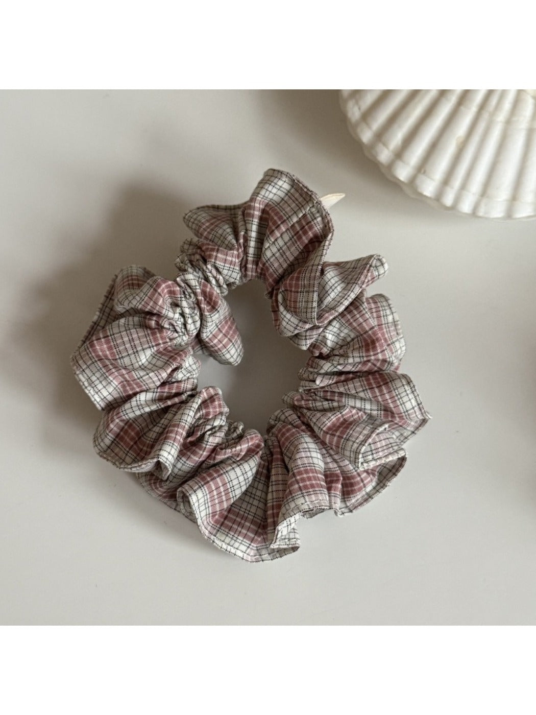 Gifty - Dainty Pink Plaid Scrunchie