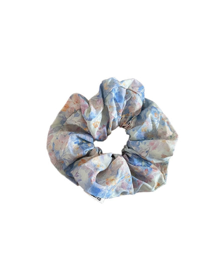 Gifty - Romantic Floral Spiral-Shaped Hair Tie