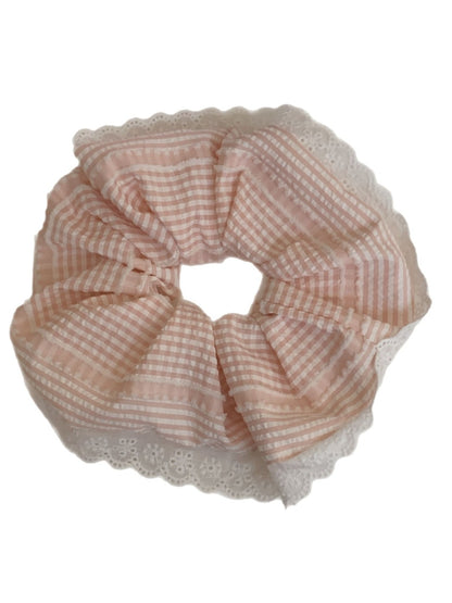 Gifty - Striped Lace-Trimmed Scrunchie