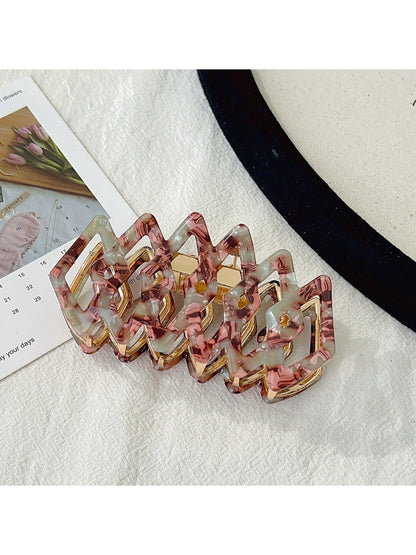 Beau - Diamond Shaped Openwork Claw Clip