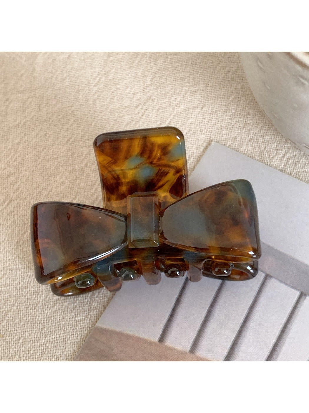Beau - Minimalist Small Bow Hair Clip