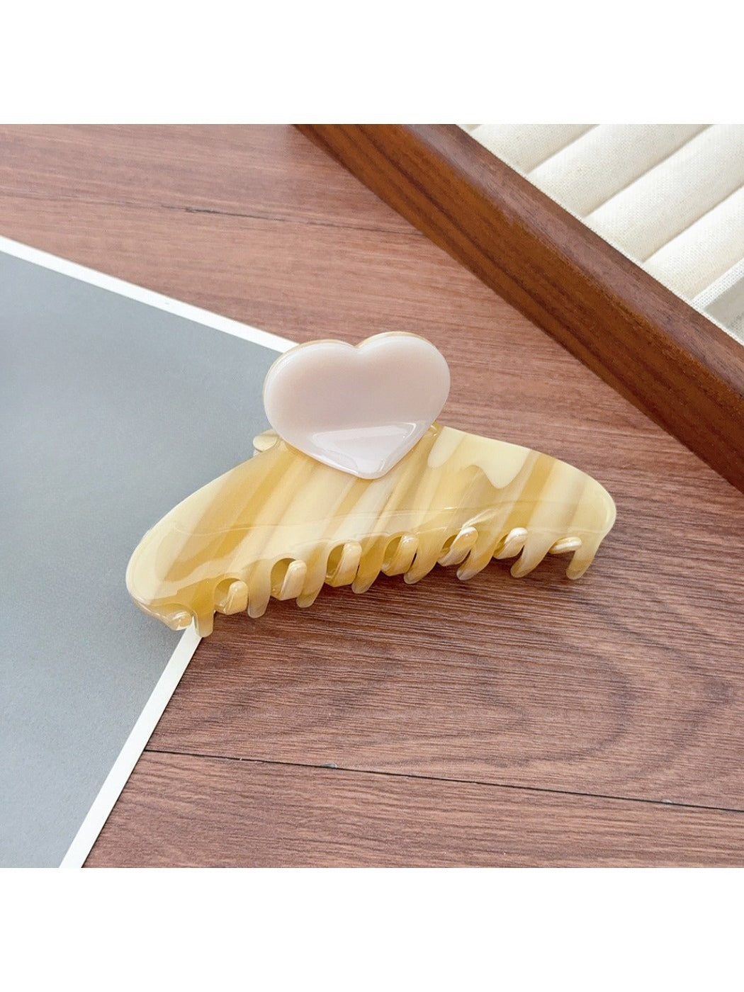 Beau - Stylish Colorful Hair Clip