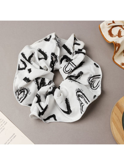 Gifty - Letter Print Satin Scrunchie
