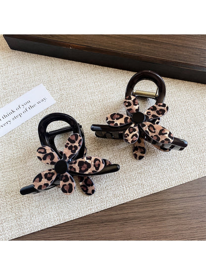 Beau - Vintage Leopard Print Flower Shaped Claw Clip