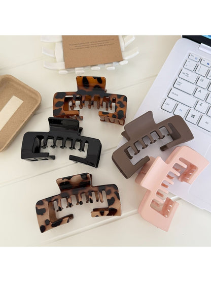 Beau - Geometric Square Cutout Plastic Claw Clip