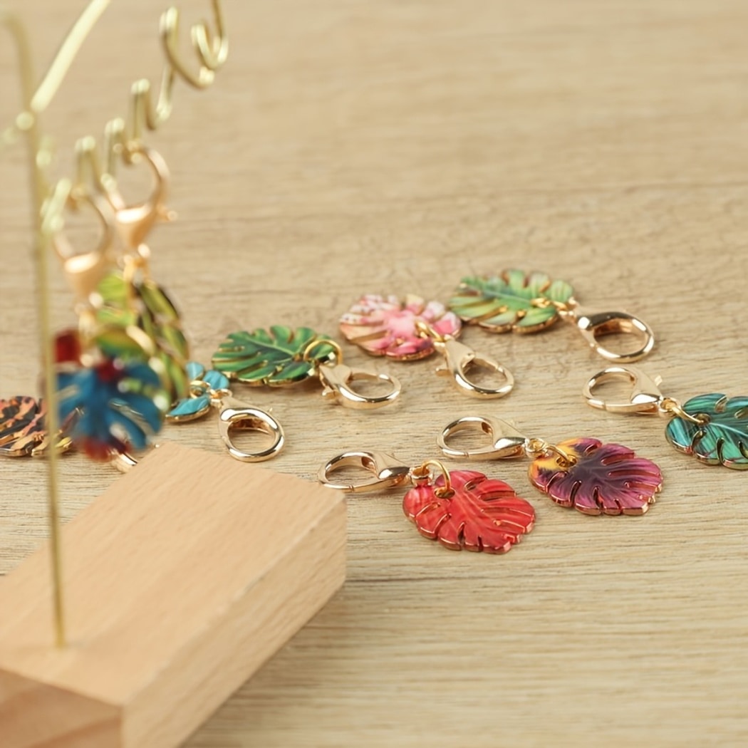Keypus - Gradient Leaf Design Keychain Set
