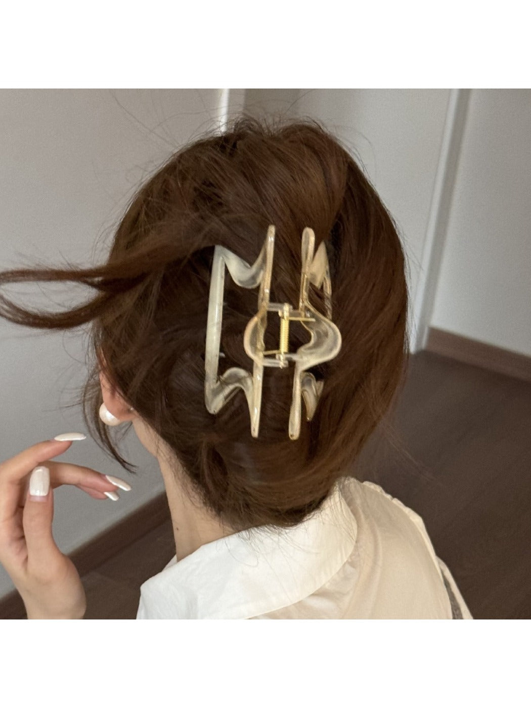 Beau - Openwork Five Pointed Star Claw Clip