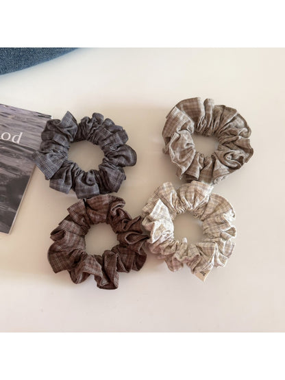 Gifty - Simple Checkered Fabric Scrunchie