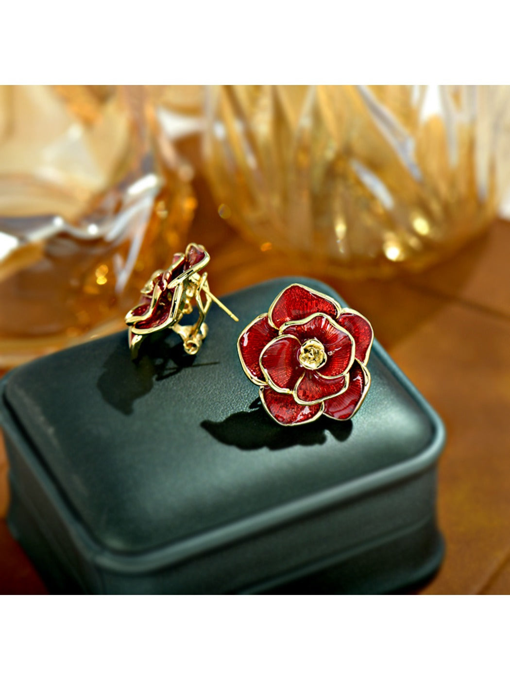 Earedge - Red Flower-Shaped Earrings