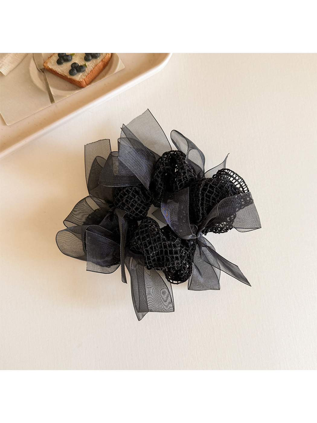 Gifty - Bow Openwork Design Scrunchie