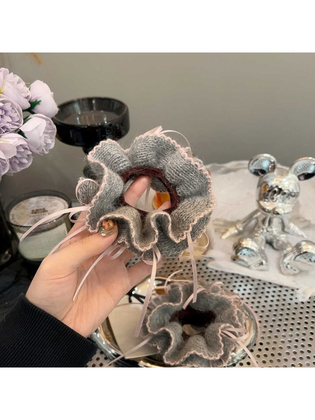 Gifty - Knitted Scrunchie Hair Tie