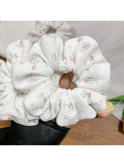 Gifty - Fresh Small Floral Hair Loop