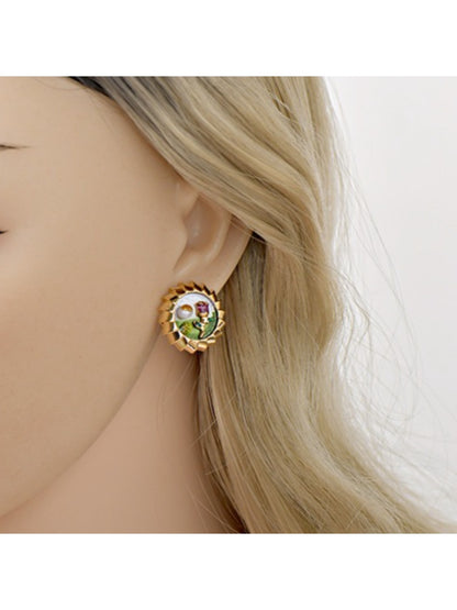 Earedge - Vintage Floral Stud Earrings