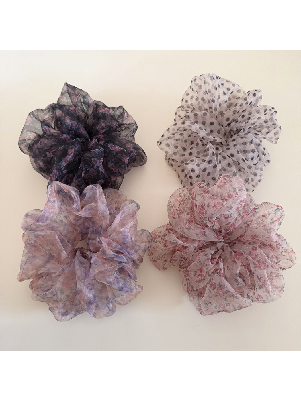 Gifty - Retro Style Gathered Organza-Look Scrunchie