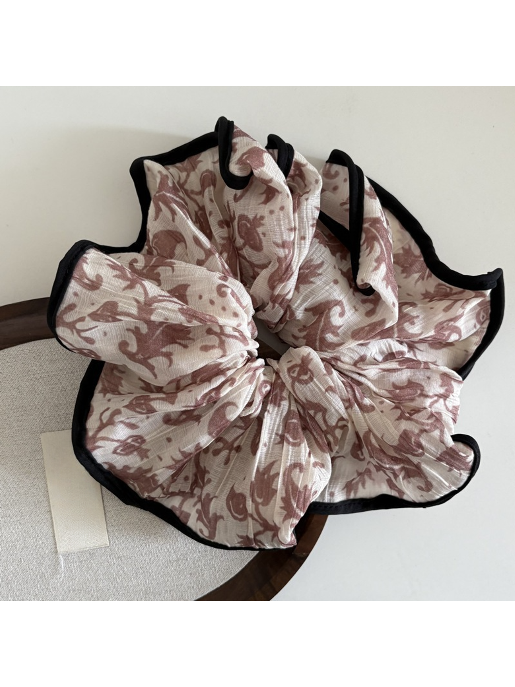 Gifty - Vintage Printed Polyester Hair Scrunchie