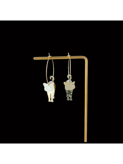 Earedge - 3D Cat-Shaped Drop Earrings