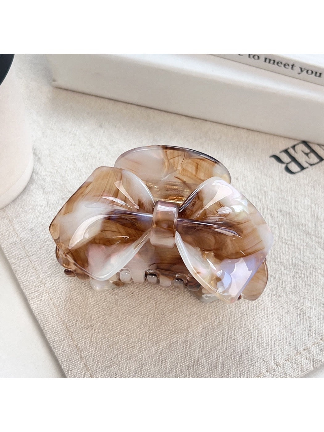Beau - Bow Hair Claw Clip