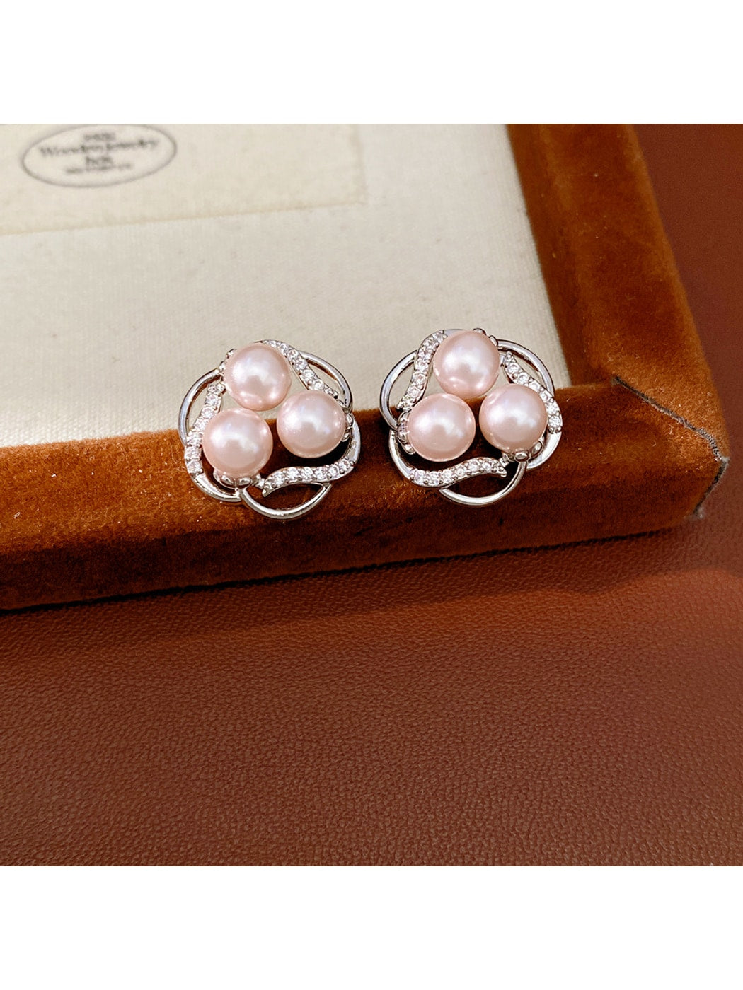 Earedge - Round Openwork Floral Stud Earrings
