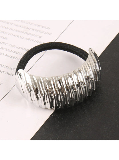 Gifty - Embossed Bamboo Hair Tie