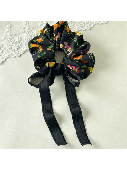 Gifty - Sweet Floral Bow Scrunchie