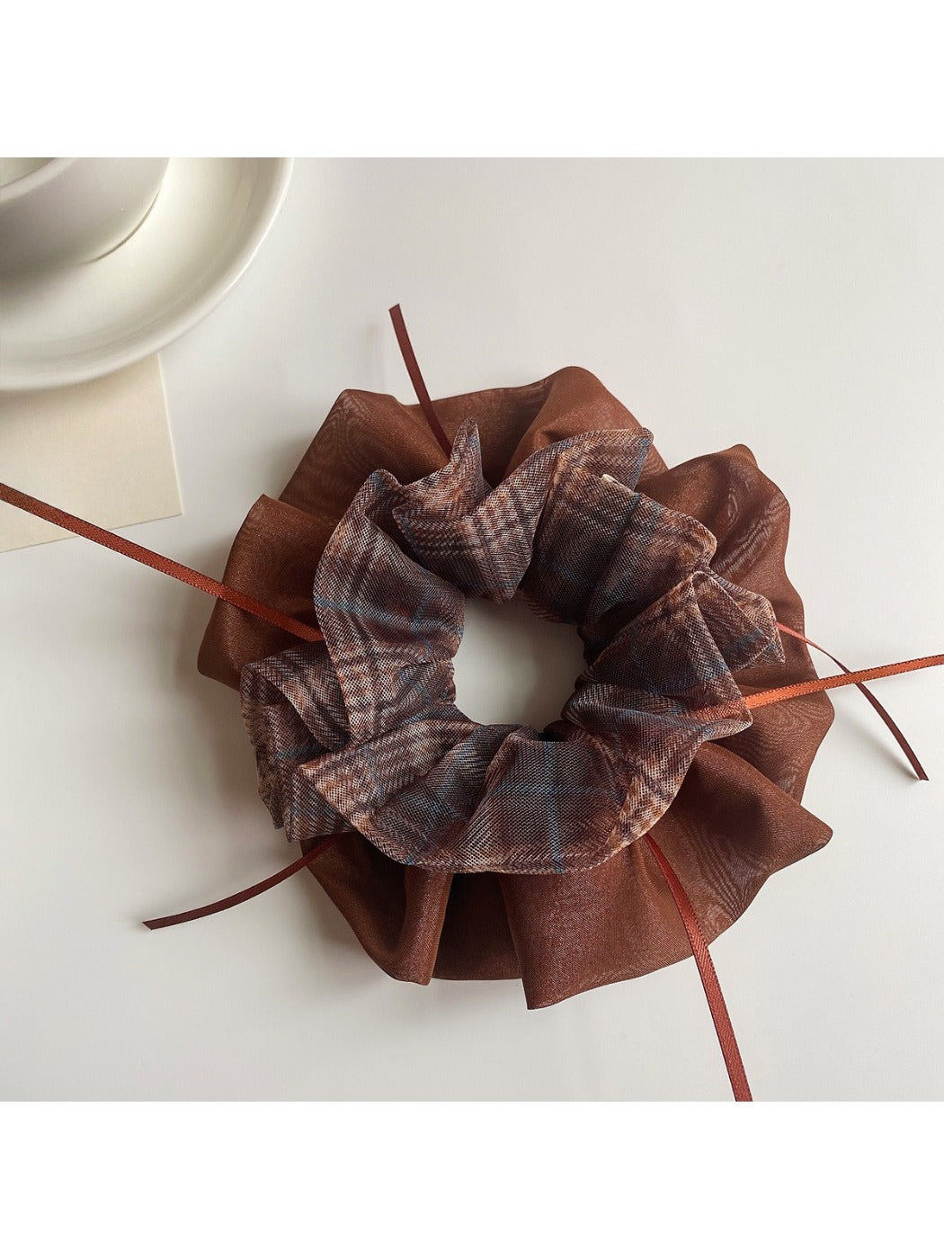 Gifty - Dark-Toned Plaid Pattern Scrunchie
