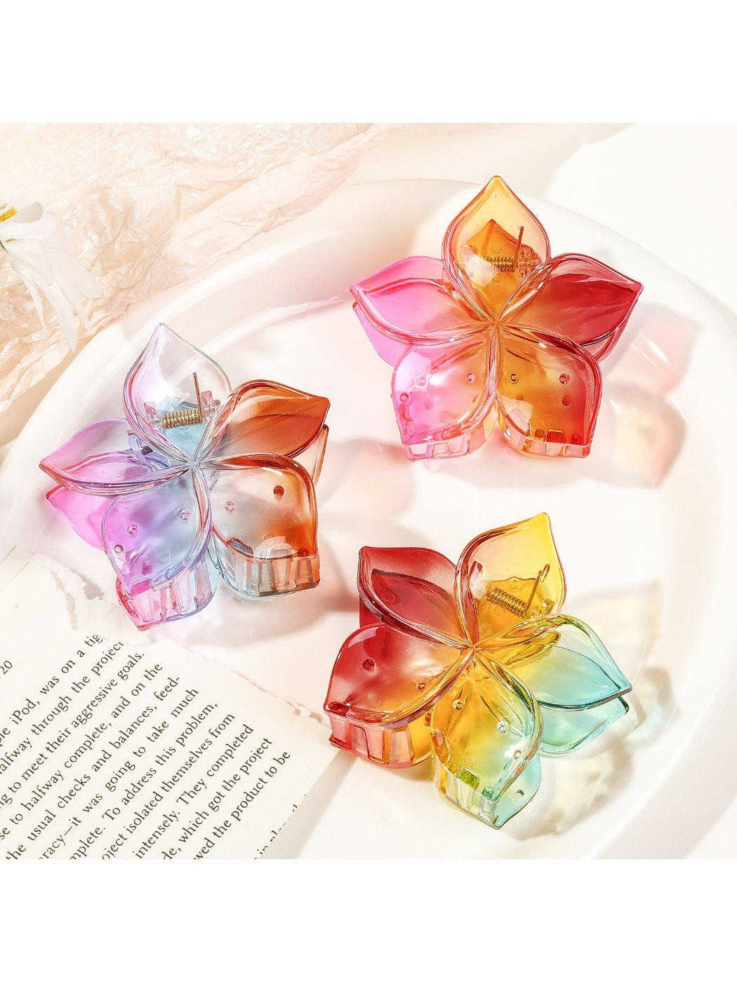 Beau - Five Leaf Flower Gradient Hair Clip