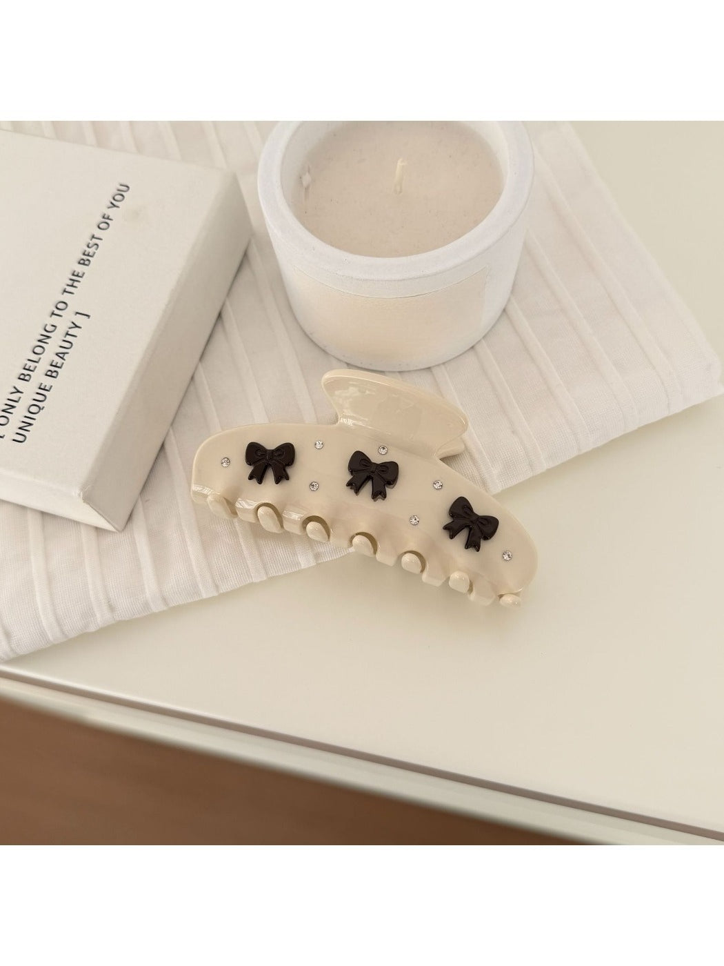 Beau - Bow Detail Rhinestone Style Claw Clip