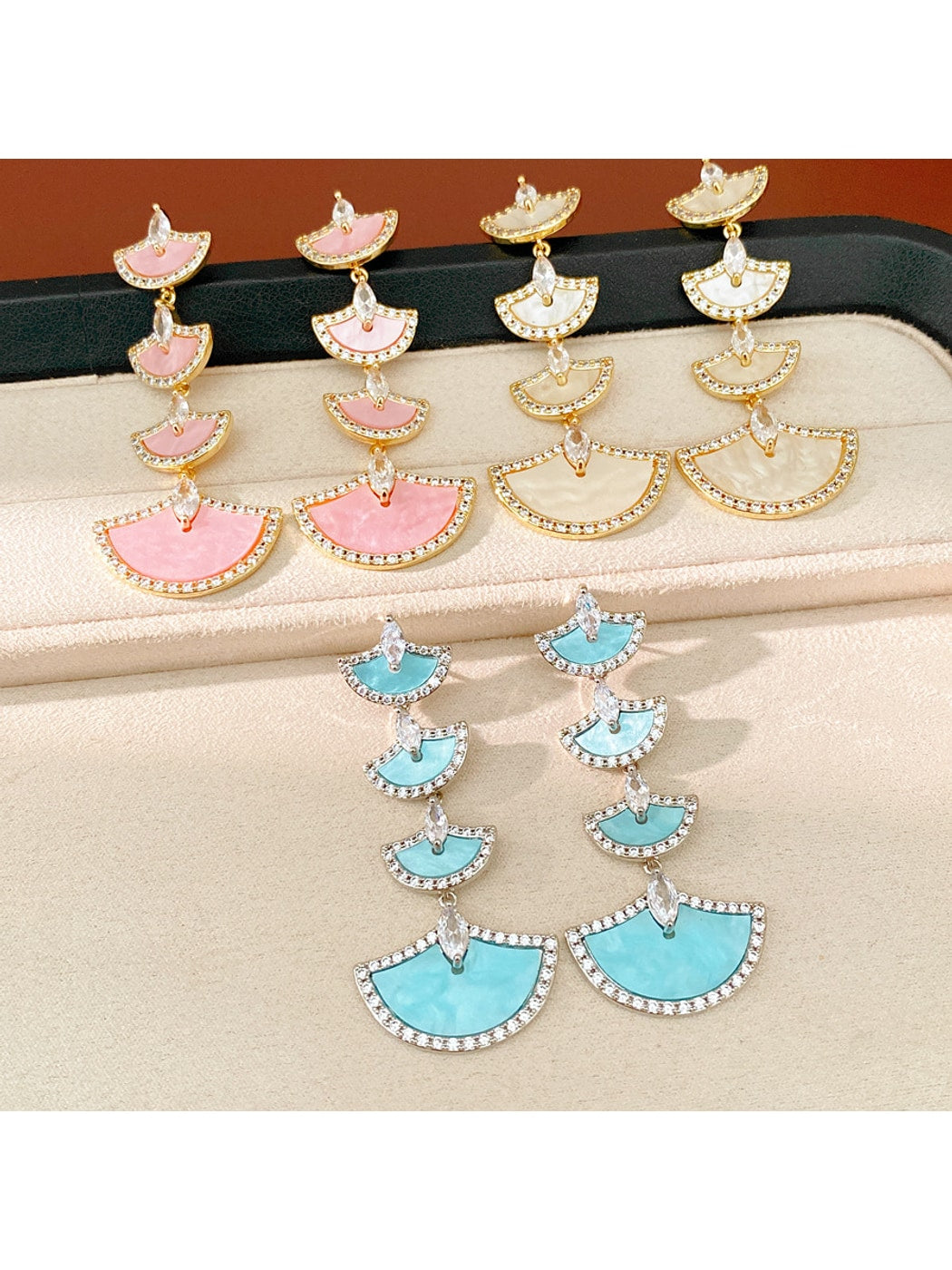Earedge - Vintage Fan Tassel Synthetic Zircon Inlay Earrings