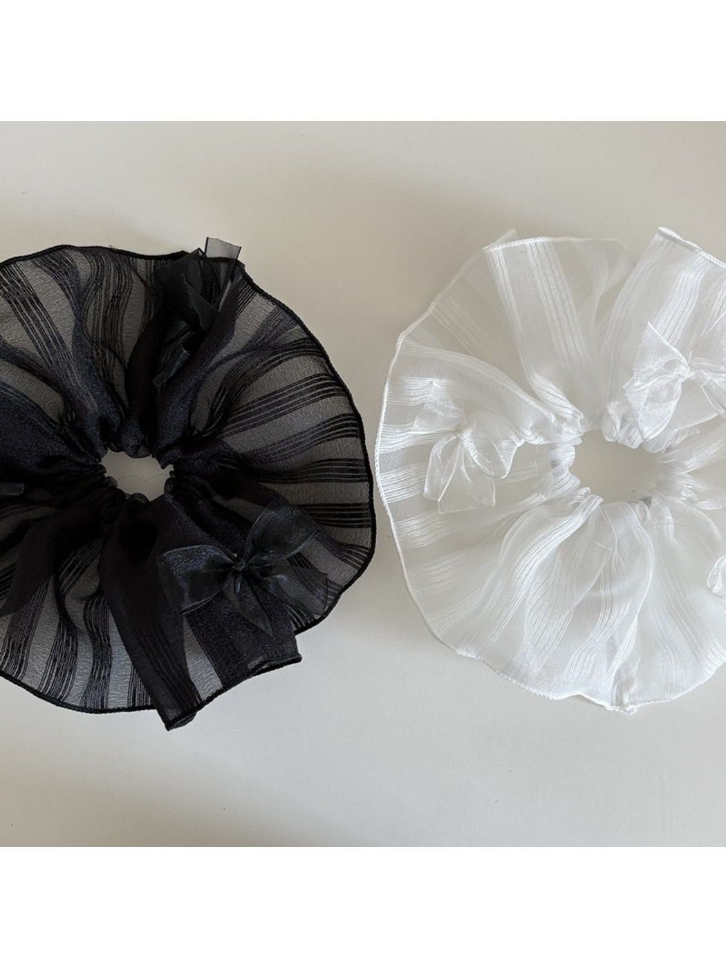Gifty - Lace Bow Tulle Ponytail Hair Scrunchie