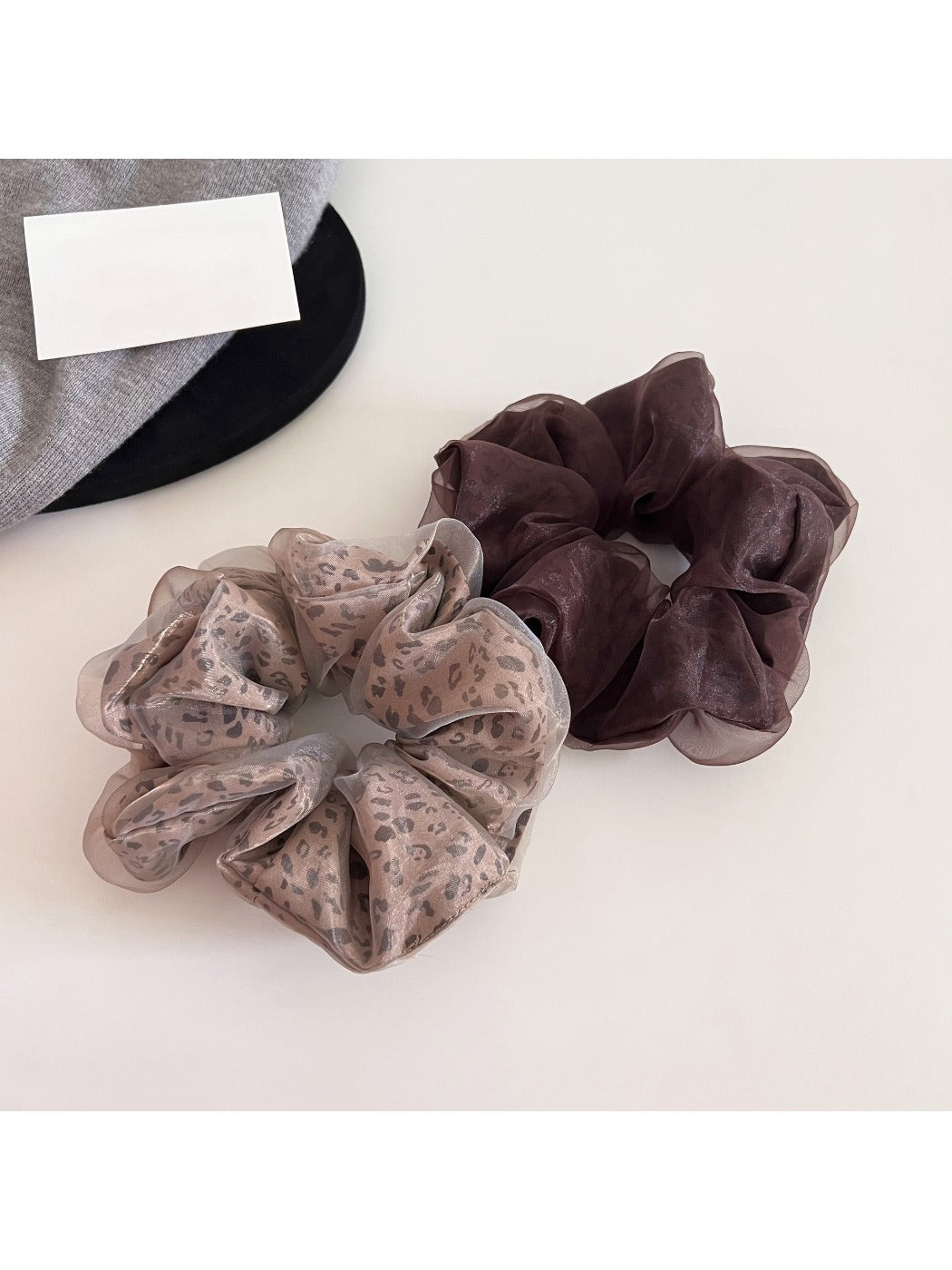 Gifty - Elegant Mesh Print Scrunchies
